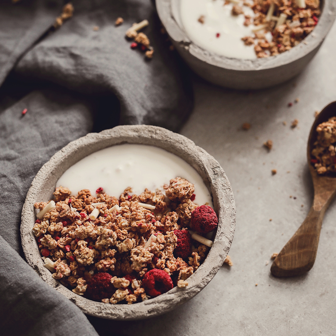 Yoghurt met zelfgemaakte granola Distrivers